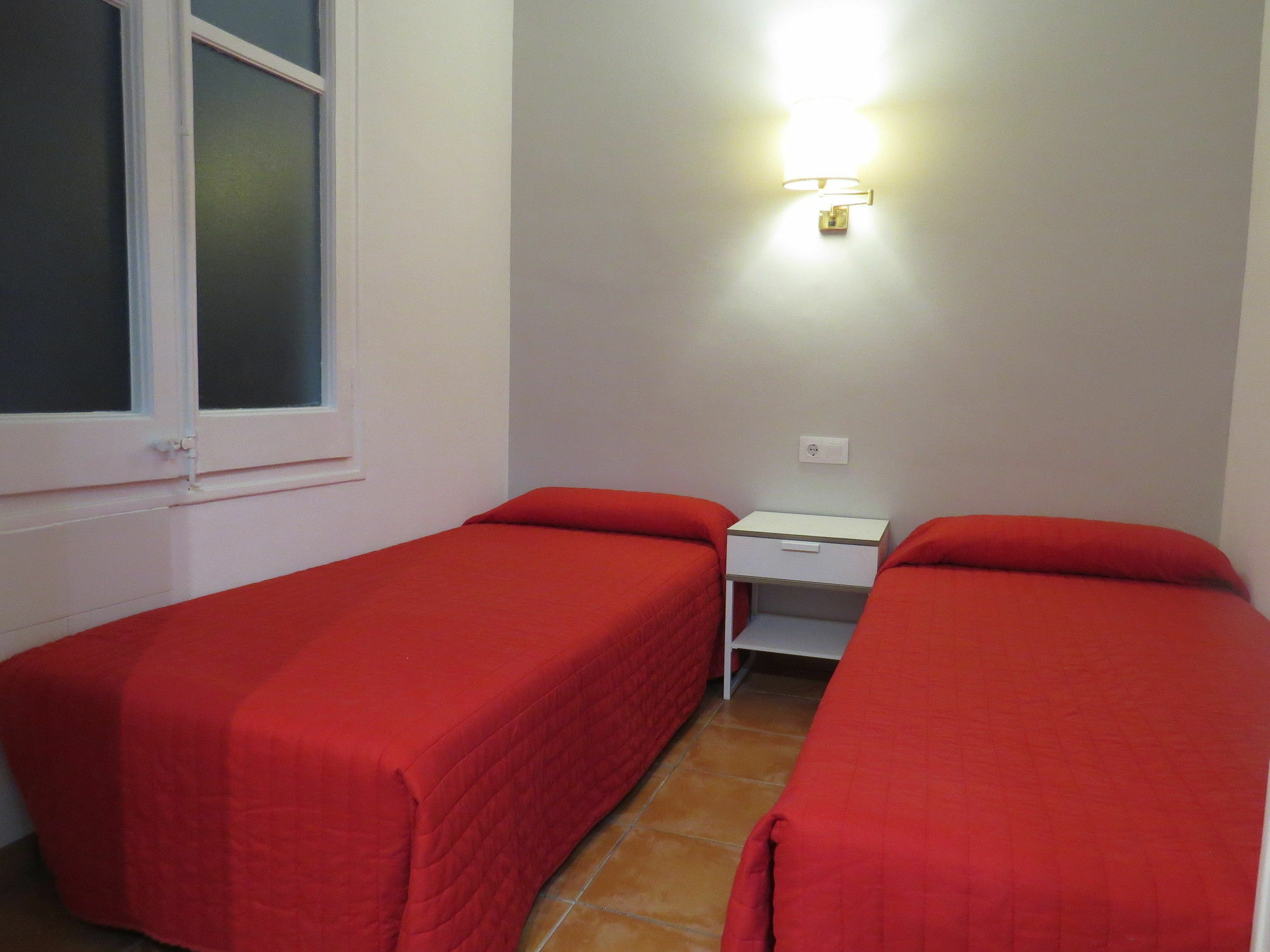 Barcelona City Rooms 2* Barcellona
