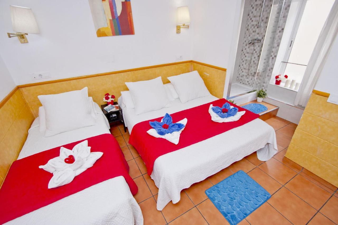 Barcelona City Rooms Pensjonat 2*